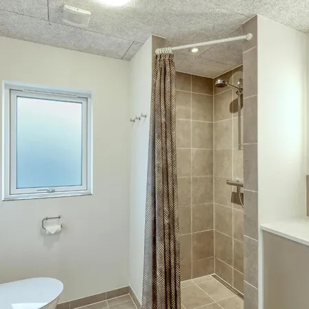 בית נופש Gorgeous In With Sauna Jesendorf