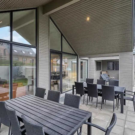 בית נופש Gorgeous In With Sauna